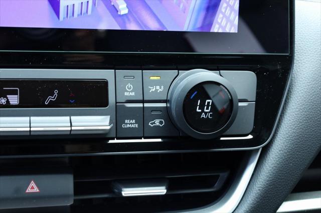new 2025 Toyota Highlander car, priced at $44,415