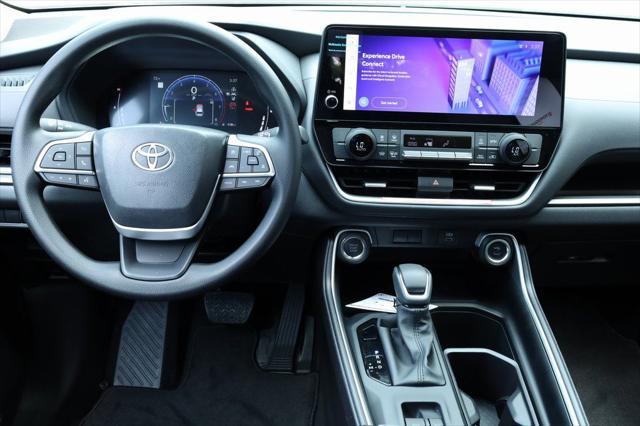 new 2025 Toyota Highlander car, priced at $44,415