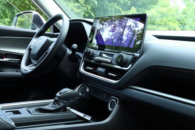 new 2025 Toyota Highlander car, priced at $44,415