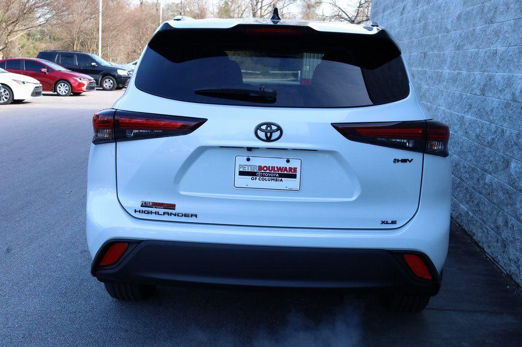 new 2025 Toyota Highlander Hybrid car, priced at $51,885