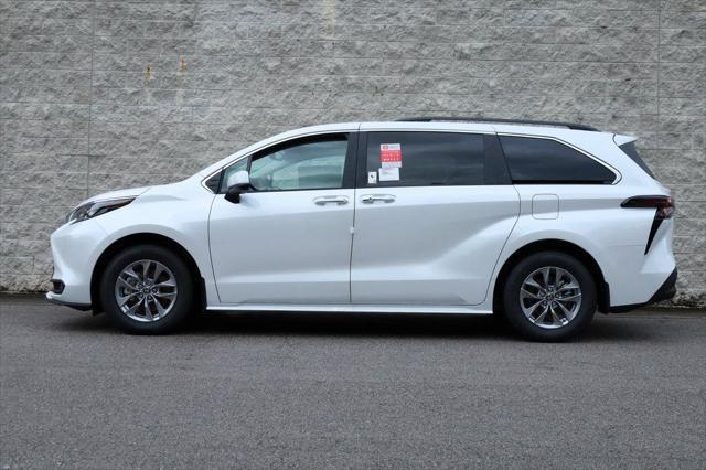 new 2025 Toyota Sienna car, priced at $51,758