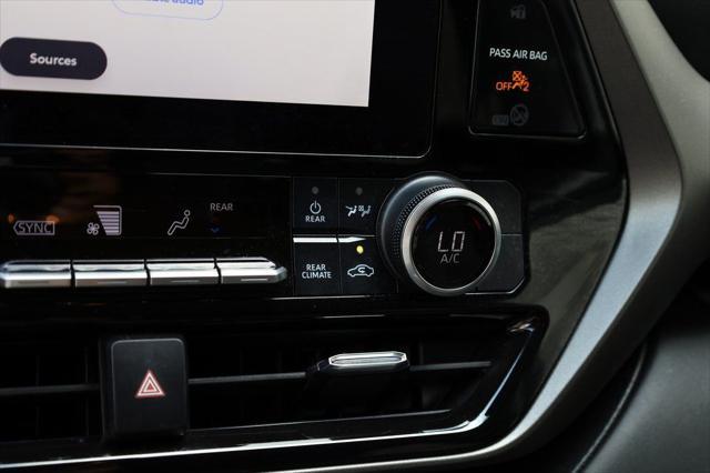 used 2023 Toyota Highlander Hybrid car, priced at $36,999