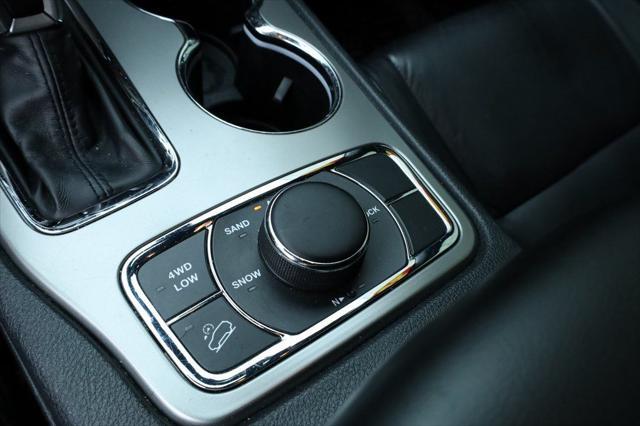 used 2020 Jeep Grand Cherokee car, priced at $23,233
