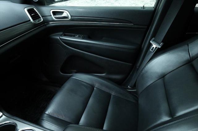 used 2020 Jeep Grand Cherokee car, priced at $23,233