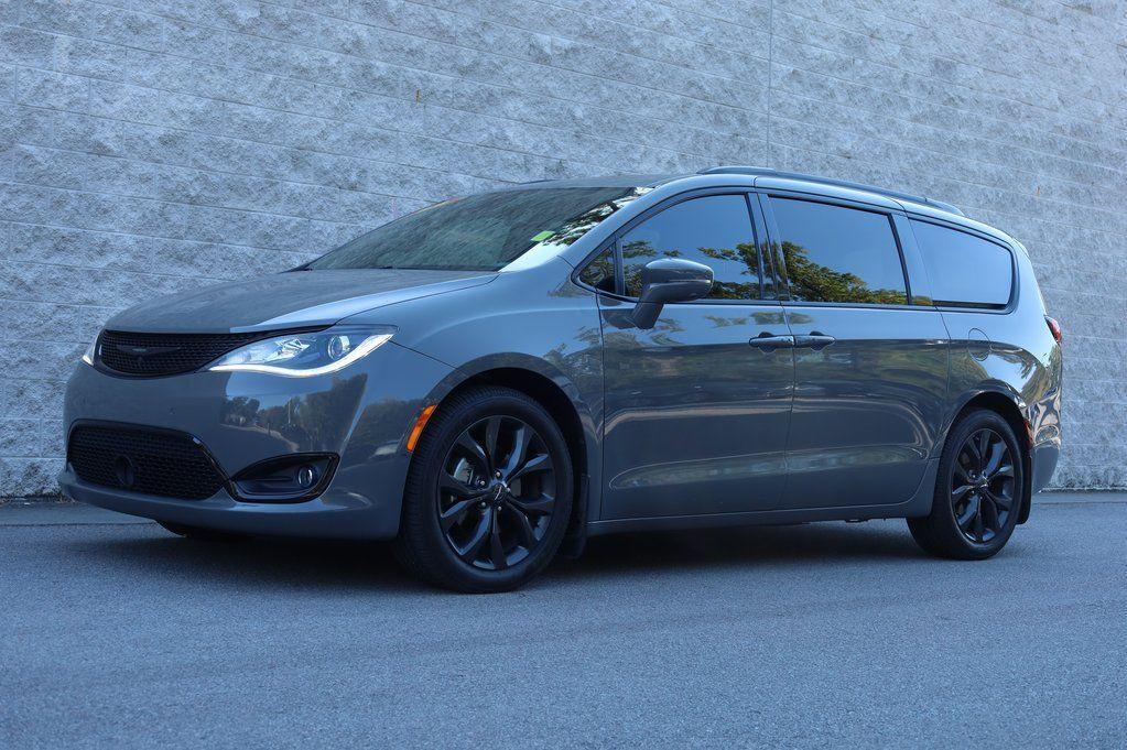 used 2020 Chrysler Pacifica car, priced at $19,211