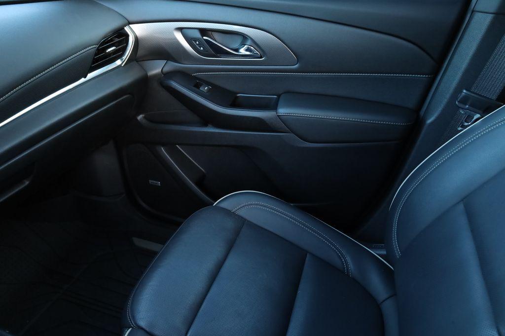 used 2023 Chevrolet Traverse car, priced at $36,215