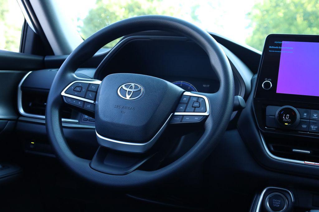 new 2026 Toyota Highlander car, priced at $45,005