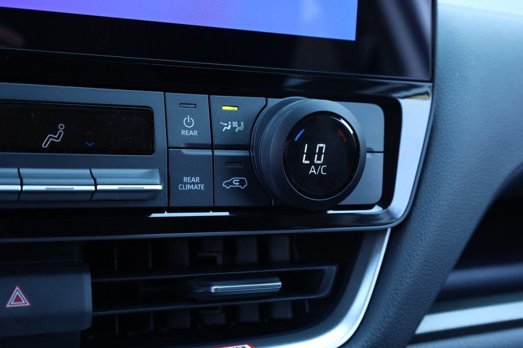 new 2026 Toyota Highlander car, priced at $45,005