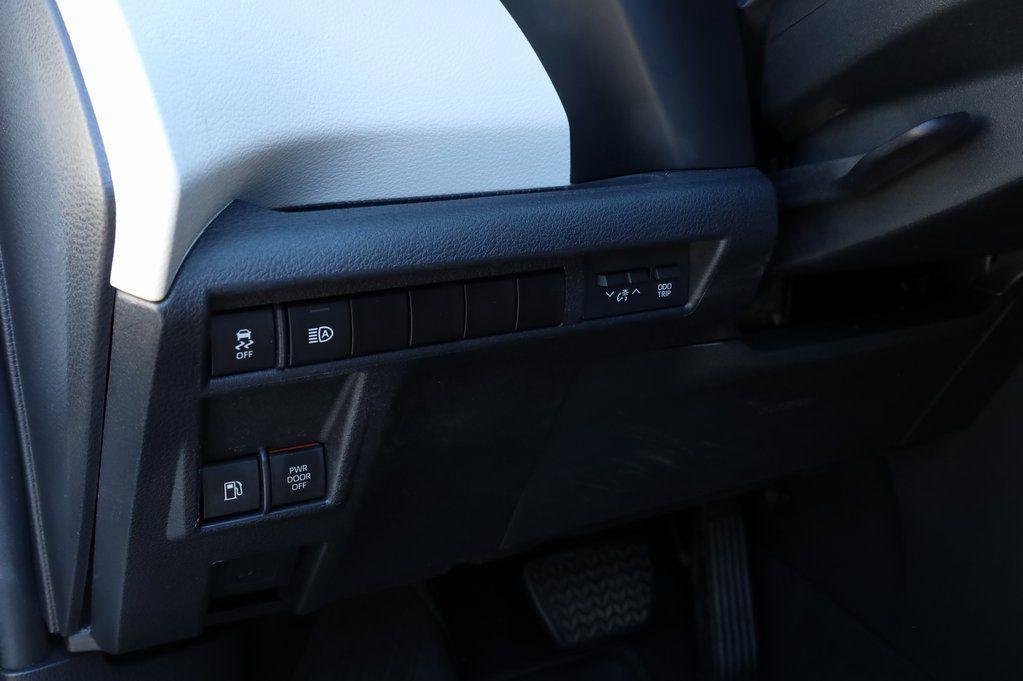 used 2024 Toyota Sienna car, priced at $38,999