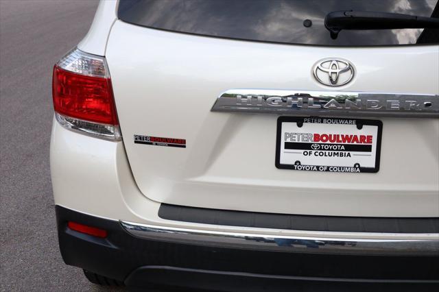 used 2013 Toyota Highlander car, priced at $17,664