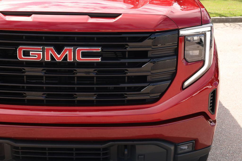 used 2023 GMC Sierra 1500 car, priced at $41,744