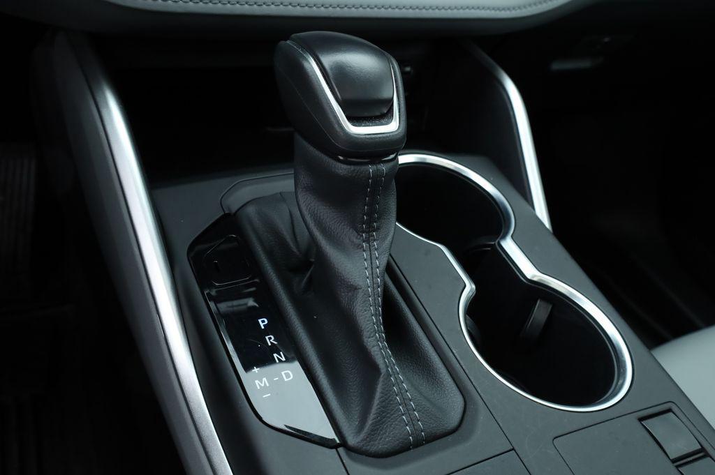 used 2024 Toyota Highlander car, priced at $41,882