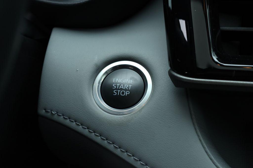 used 2024 Toyota Highlander car, priced at $41,882