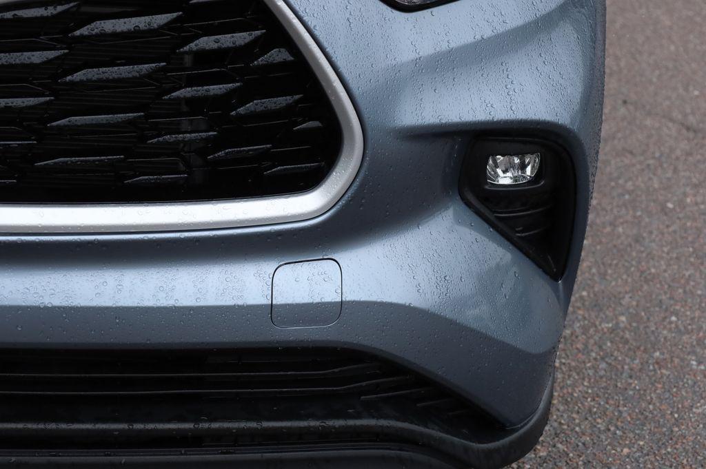 used 2024 Toyota Highlander car, priced at $41,882