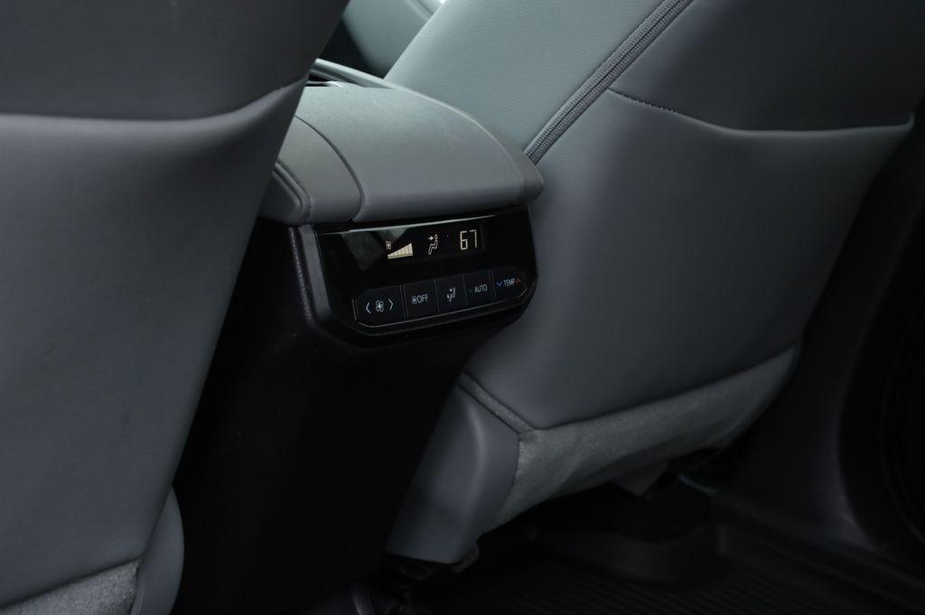 used 2024 Toyota Highlander car, priced at $41,882