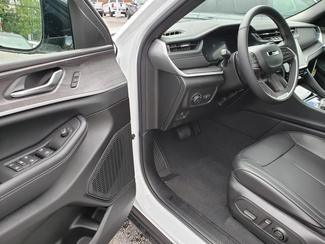 new 2025 Jeep Grand Cherokee L car, priced at $48,899