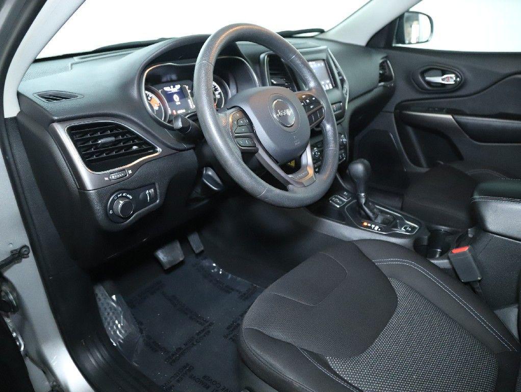 used 2021 Jeep Cherokee car, priced at $16,289