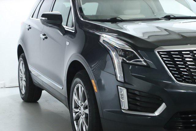 used 2022 Cadillac XT5 car, priced at $27,140