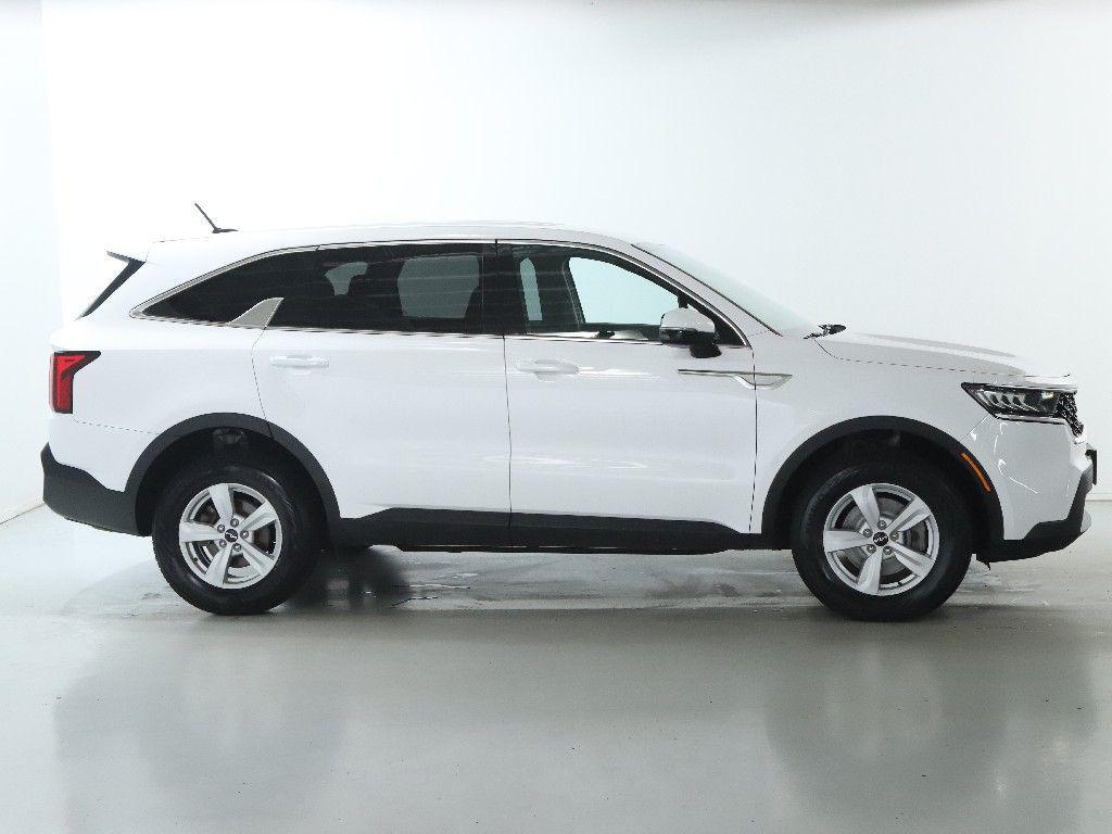 used 2022 Kia Sorento car, priced at $20,891