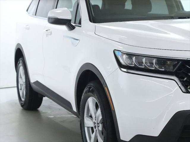 used 2022 Kia Sorento car, priced at $21,997