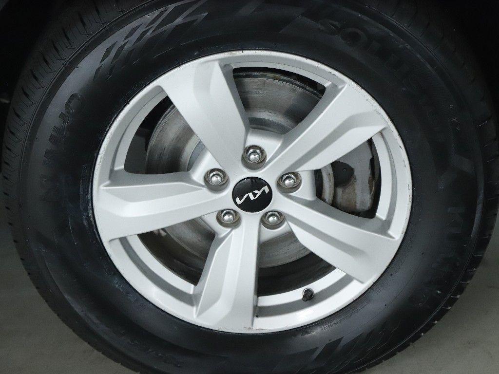 used 2022 Kia Sorento car, priced at $20,891