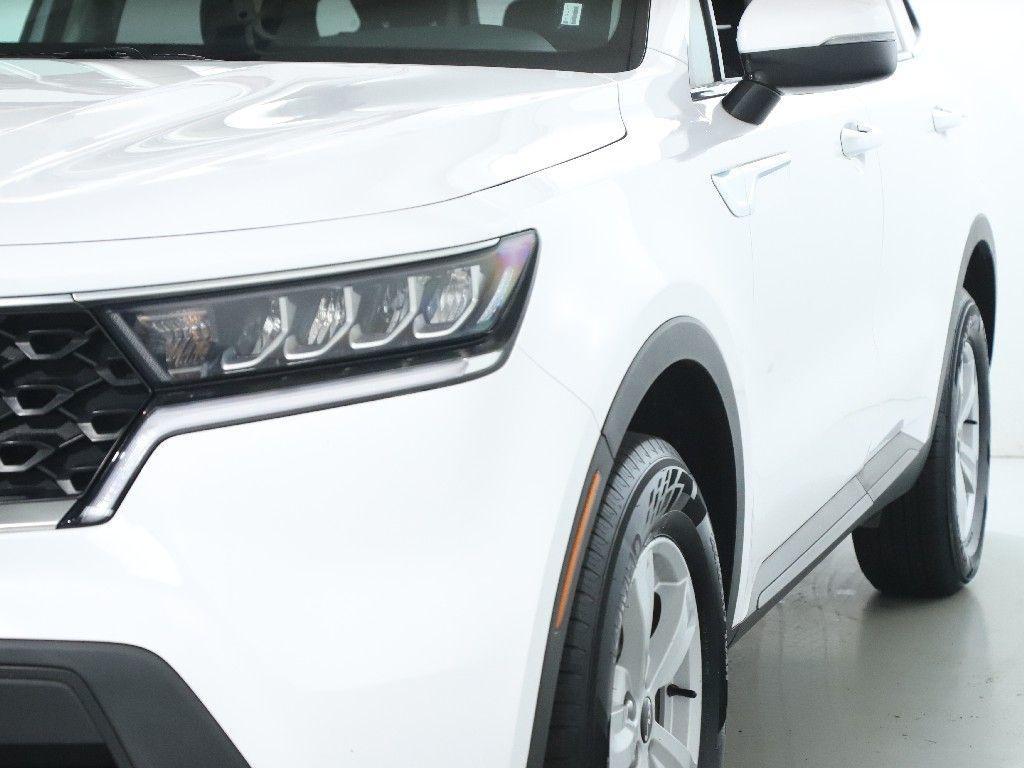 used 2022 Kia Sorento car, priced at $20,891