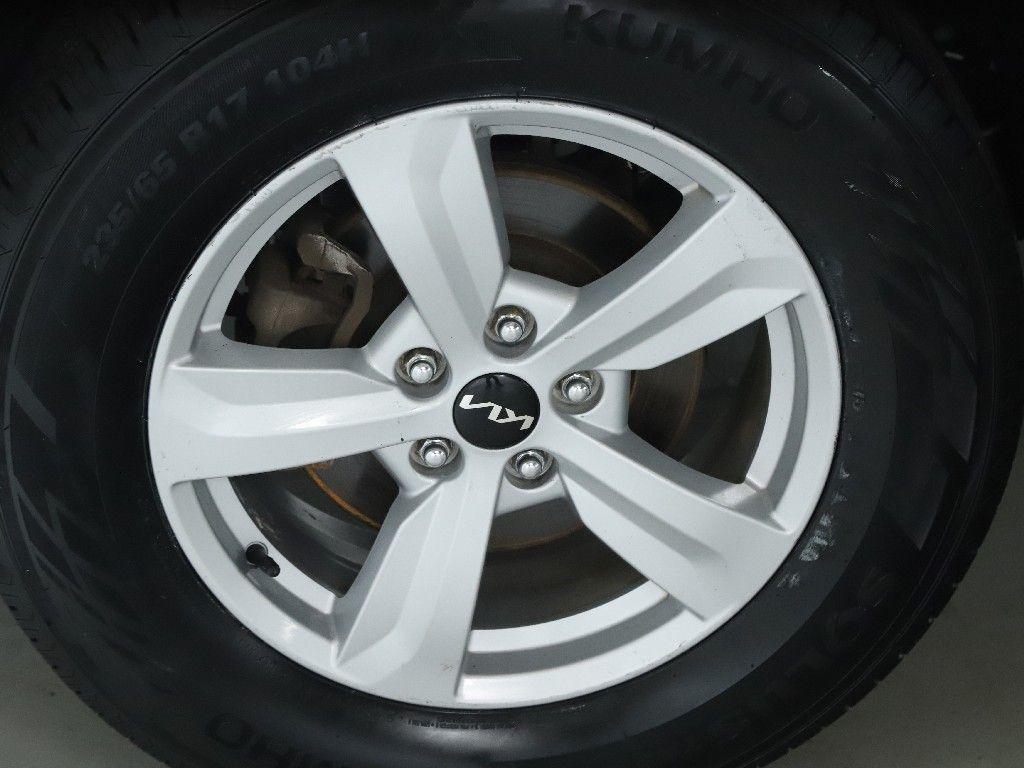 used 2022 Kia Sorento car, priced at $20,891