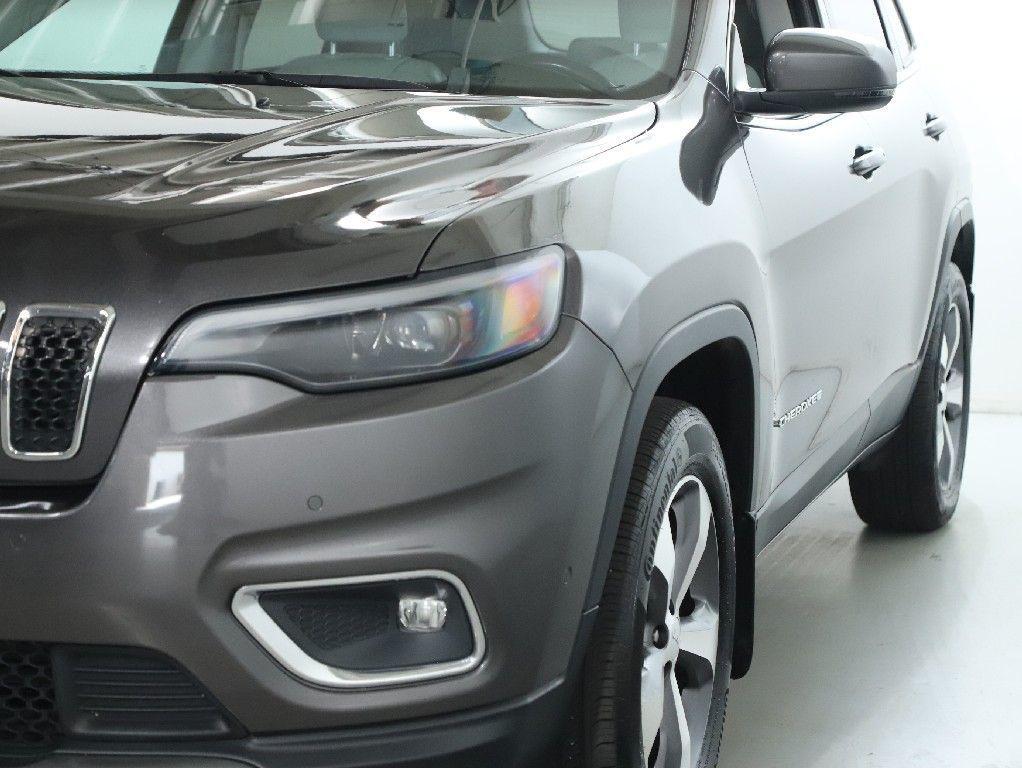 used 2021 Jeep Cherokee car, priced at $18,491