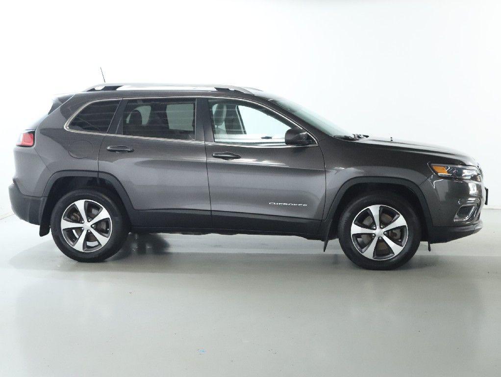 used 2021 Jeep Cherokee car, priced at $18,491