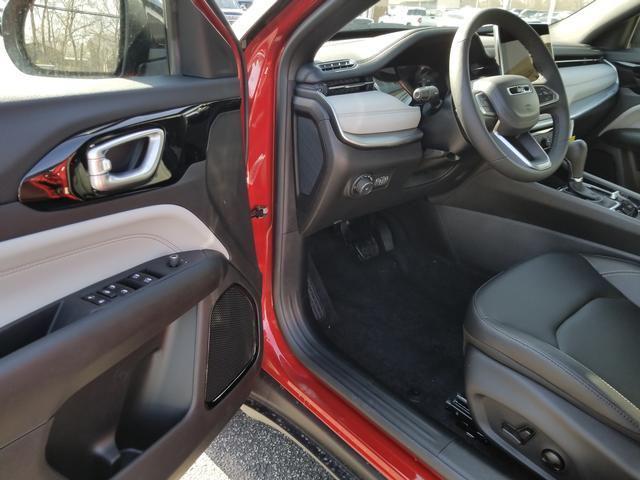 new 2025 Jeep Compass car, priced at $32,419