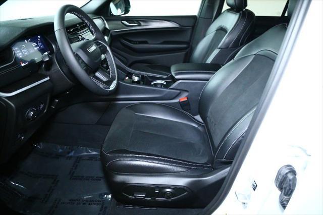 used 2025 Jeep Grand Cherokee car, priced at $39,991