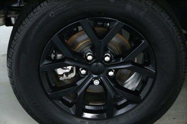 used 2025 Jeep Grand Cherokee car, priced at $39,991