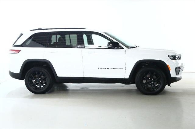 used 2025 Jeep Grand Cherokee car, priced at $39,991