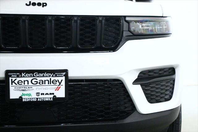 used 2025 Jeep Grand Cherokee car, priced at $39,991