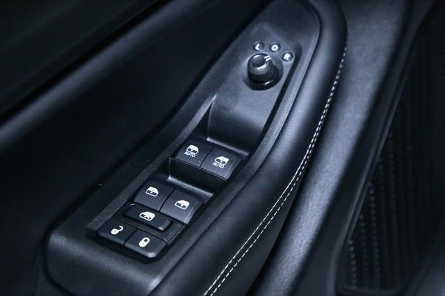 used 2025 Jeep Grand Cherokee car, priced at $39,991