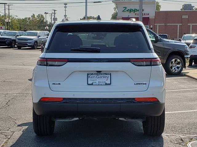 new 2025 Jeep Grand Cherokee car, priced at $45,270