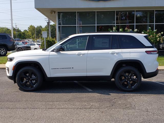 new 2025 Jeep Grand Cherokee car, priced at $45,270