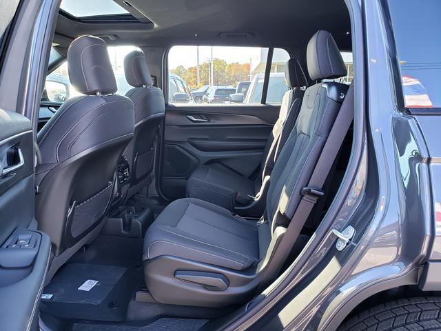 new 2025 Jeep Grand Cherokee L car, priced at $32,524