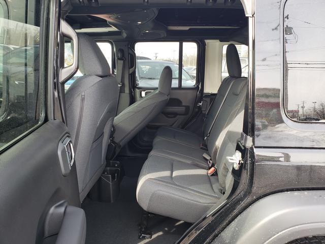 new 2025 Jeep Wrangler car, priced at $47,986