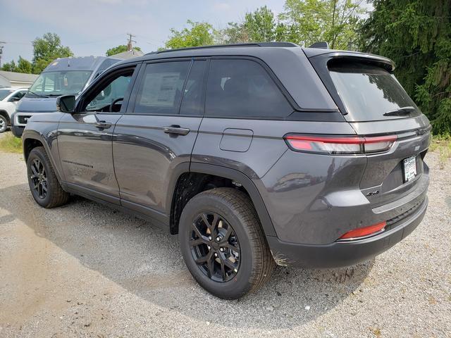 new 2024 Jeep Grand Cherokee car, priced at $43,030