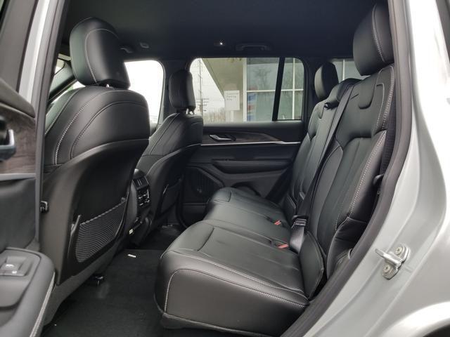 new 2025 Jeep Grand Cherokee car, priced at $45,331
