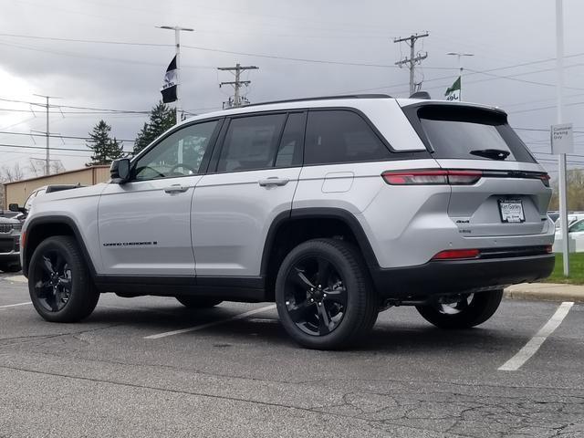 new 2025 Jeep Grand Cherokee car, priced at $45,331