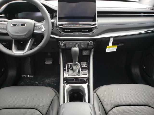 new 2025 Jeep Compass car, priced at $33,352