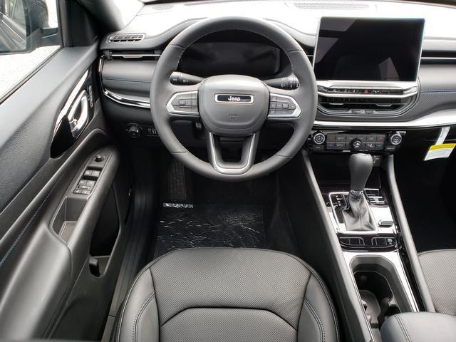 new 2025 Jeep Compass car, priced at $33,352