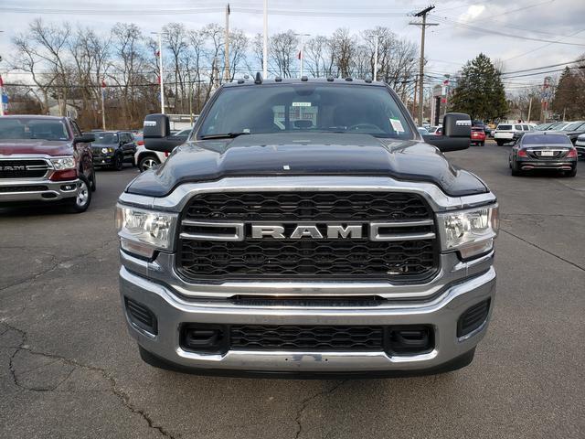 new 2024 Ram 3500 car, priced at $62,613