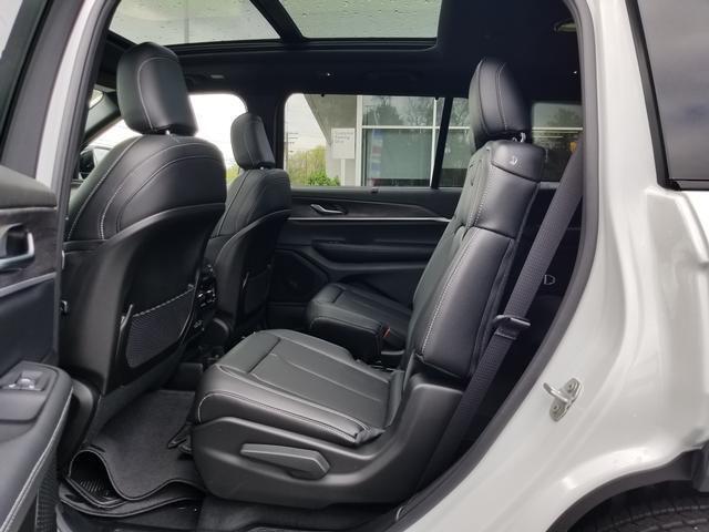 new 2025 Jeep Grand Cherokee L car, priced at $51,442