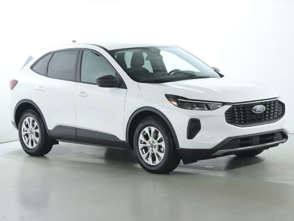 used 2025 Ford Escape car, priced at $19,591
