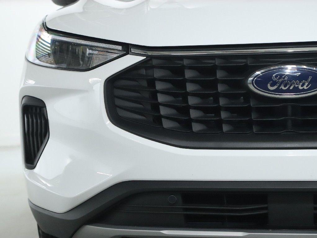 used 2025 Ford Escape car, priced at $19,591