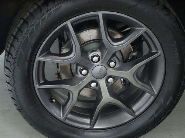 used 2021 Jeep Grand Cherokee car, priced at $27,989
