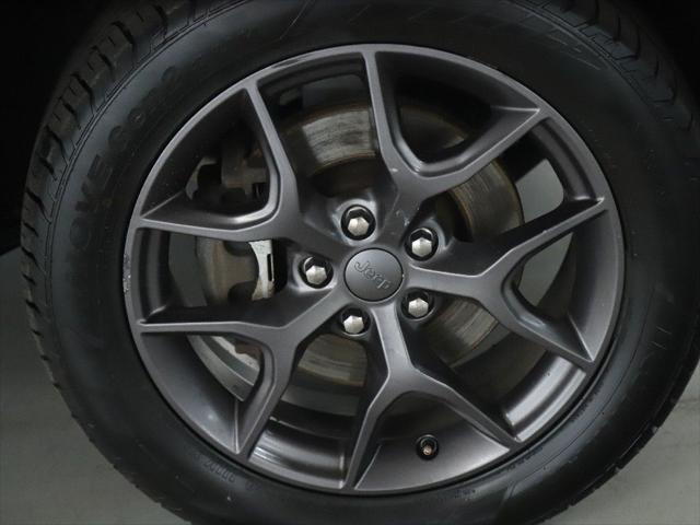 used 2021 Jeep Grand Cherokee car, priced at $27,989
